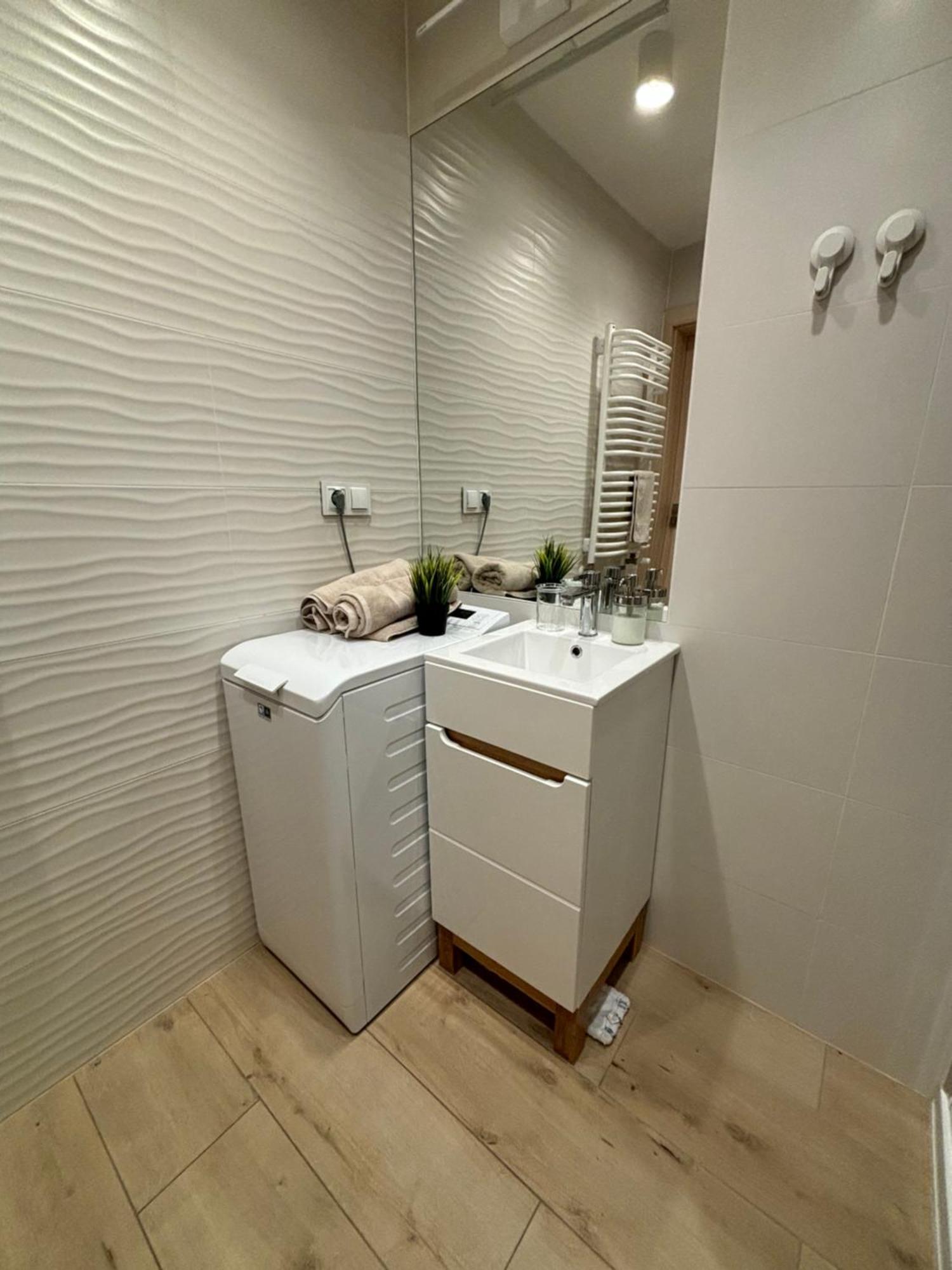 Chopin Park Lux Apartment, Self Check-In 24H, Free Parking, Air-Conditioning Poznan Bilik gambar